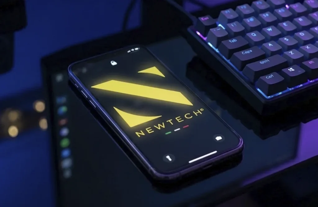 screensaver logo design newtech